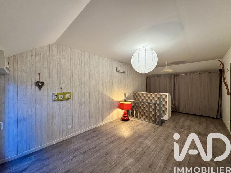 Maison - 198 m² - 7 pièces