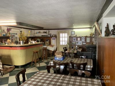 Maison - 290 m² - 13 pièces