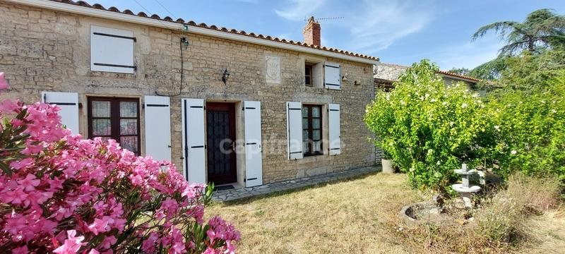 Maison - 96 m² - 5 pièces