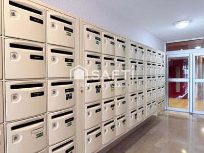 Bureau - 343 m² - 20 pièces