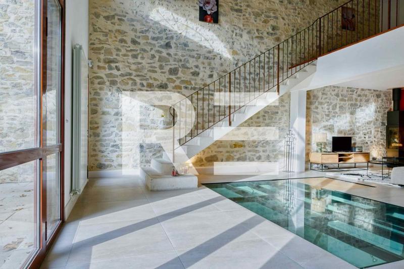 Maison - 166 m² - 6 pièces