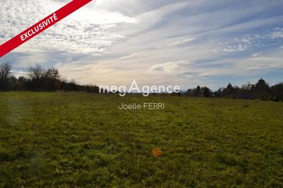 Terrain constructible - 3 358 m²