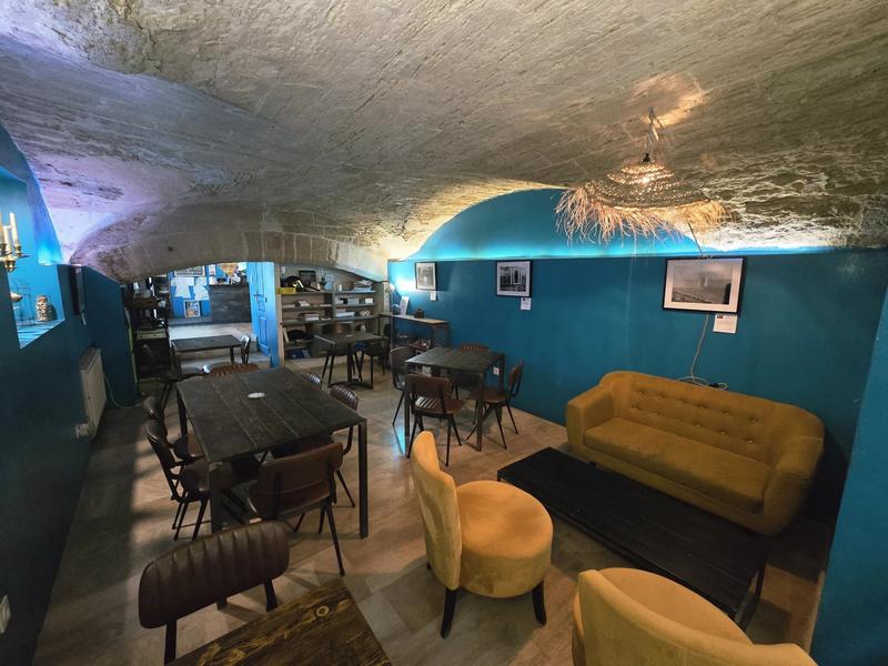 Fonds de commerce - Magasins - 82 m²