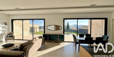 Maison - 145 m² - 5 pièces