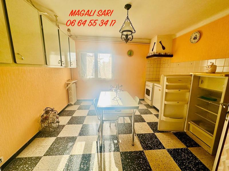 Maison - 162 m² - 9 pièces