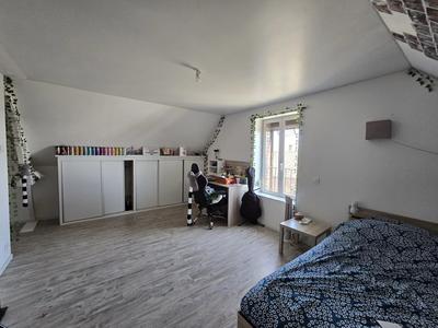 Maison - 168 m² - 7 pièces