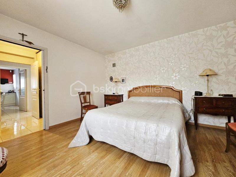 Maison - 163 m² - 6 pièces