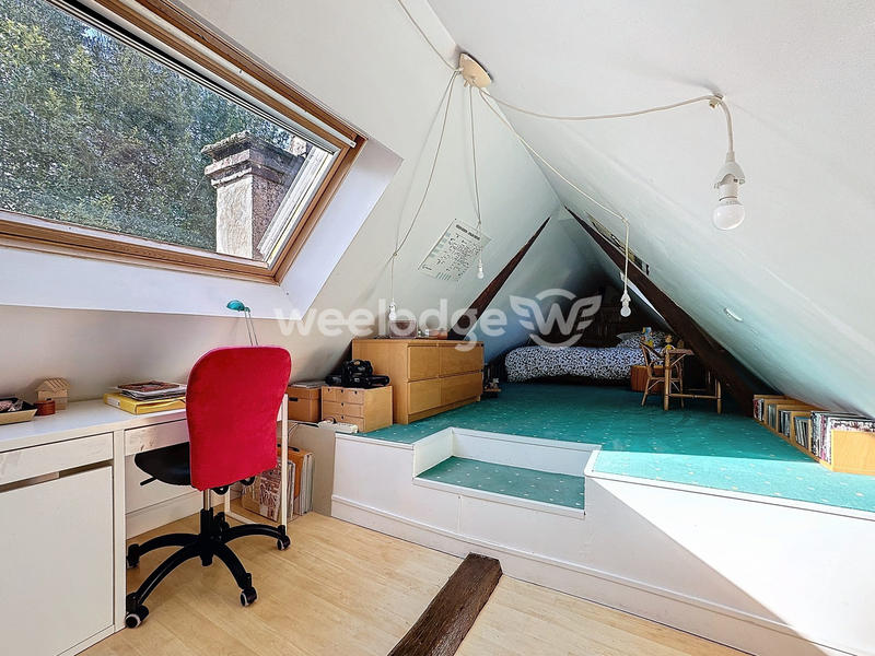 Maison - 143 m² - 8 pièces