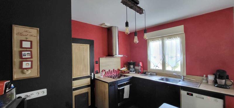 Maison - 94 m² - 5 pièces