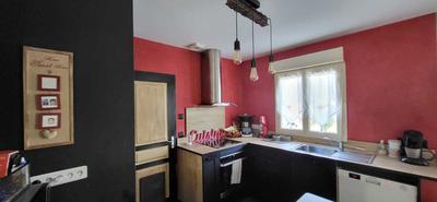 Maison - 94 m² - 5 pièces