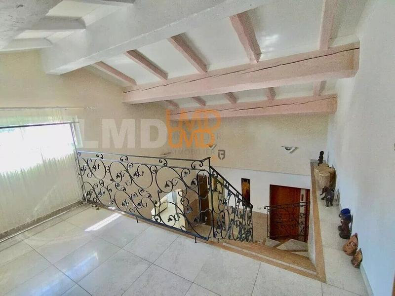 Propriété - 320 m² - 10 pièces