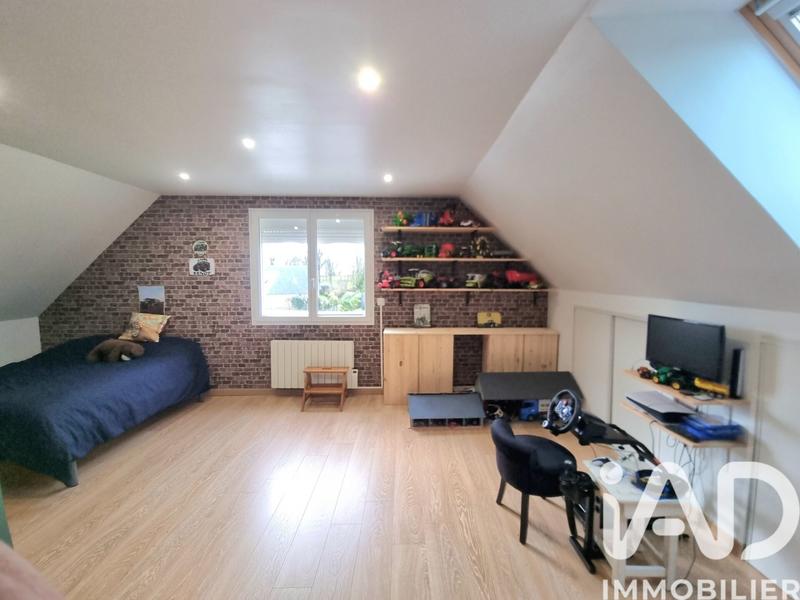 Maison - 185 m² - 9 pièces