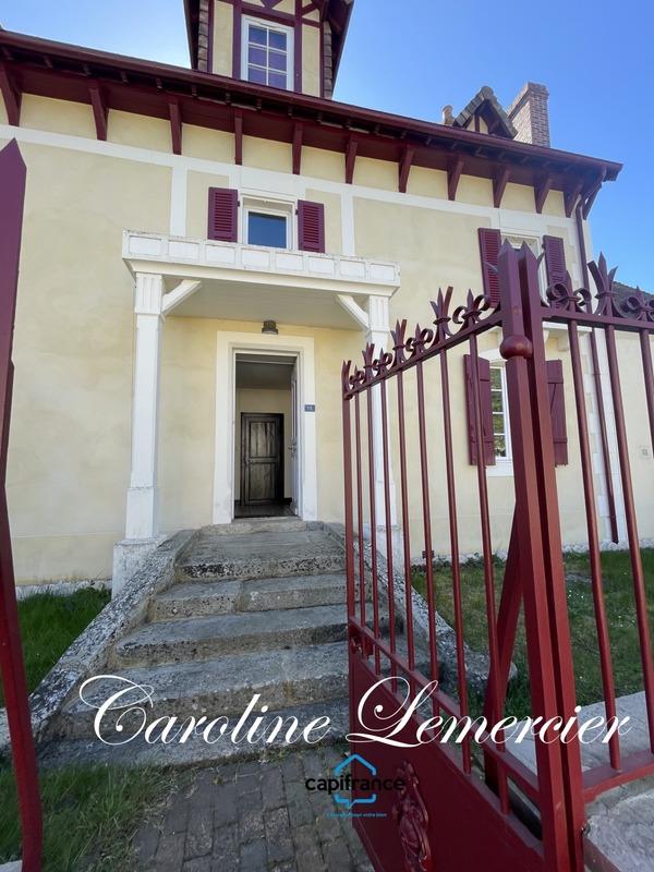 Maison - 245 m² - 8 pièces