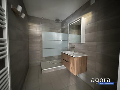 Appartement - 60 m² - 2 pièces