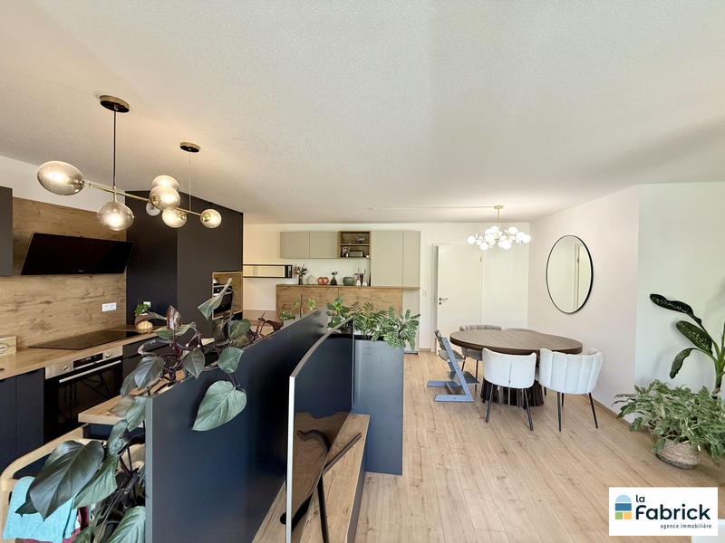 Appartement - 88 m² - 4 pièces