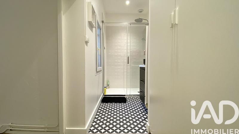 Maison - 222 m² - 6 pièces