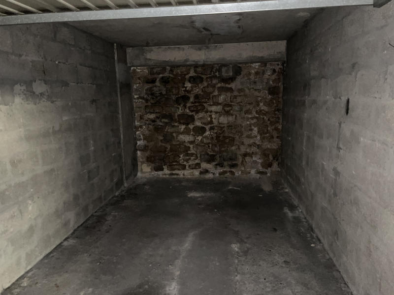 Parking / Garage - 15 m²