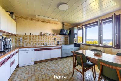 Maison - 183 m² - 7 pièces