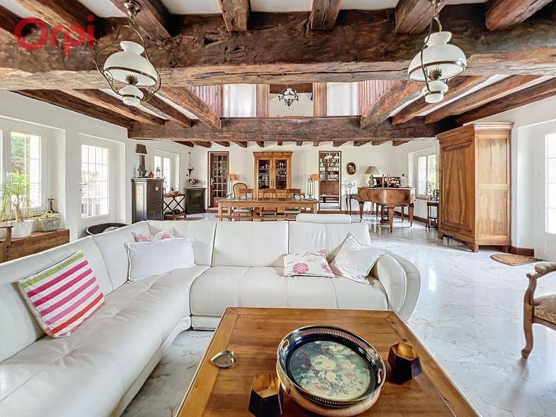 Maison - 297 m² - 6 pièces