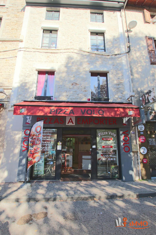 Local commercial - 45 m² - 2 pièces