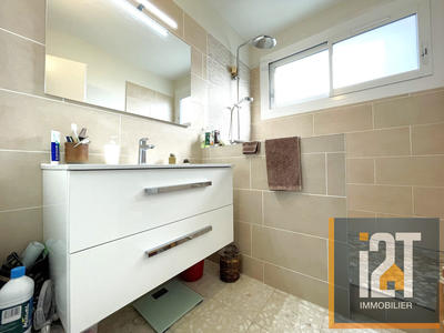 Appartement - 84 m² - 4 pièces