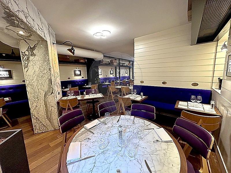 Hôtellerie / Restauration - 80 m² - 3 pièces