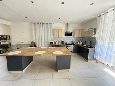 Maison - 138 m² - 5 pièces