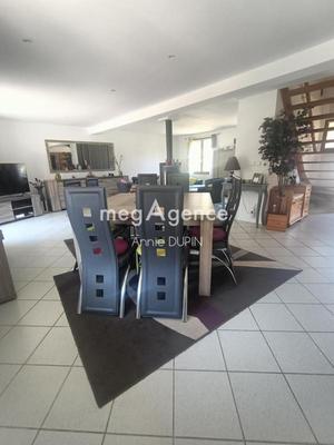 Maison ancienne - 171 m² - 7 pièces