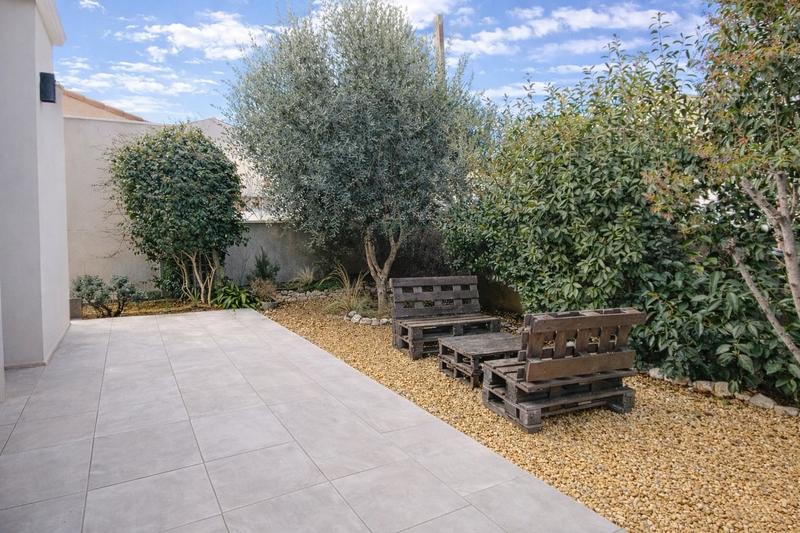 Villa - 100 m² - 4 pièces