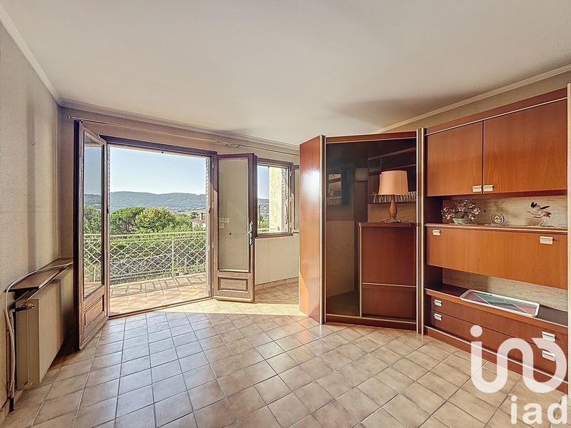 Maison - 167 m² - 6 pièces