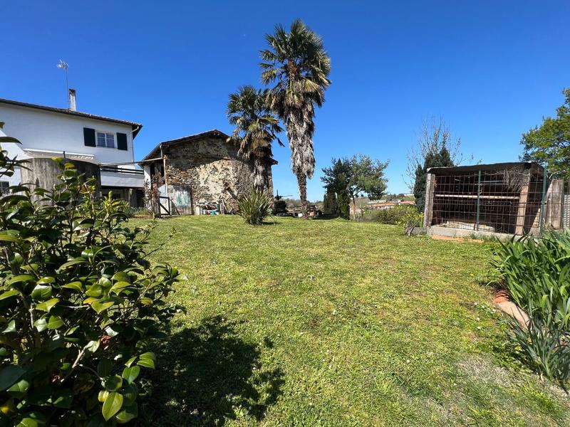 Maison - 210 m² - 10 pièces