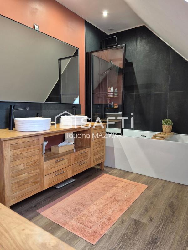 Maison - 101 m² - 5 pièces