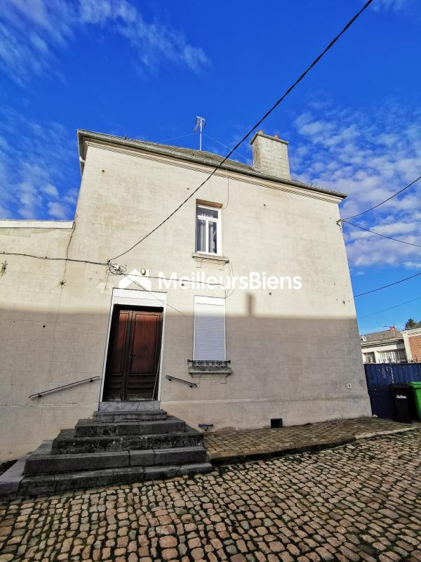 Propriété - 250 m² - 9 pièces