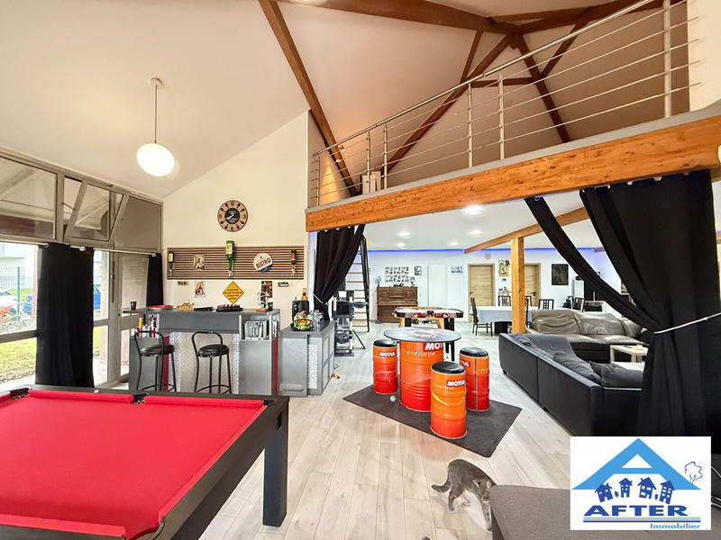 Maison - 284 m² - 7 pièces