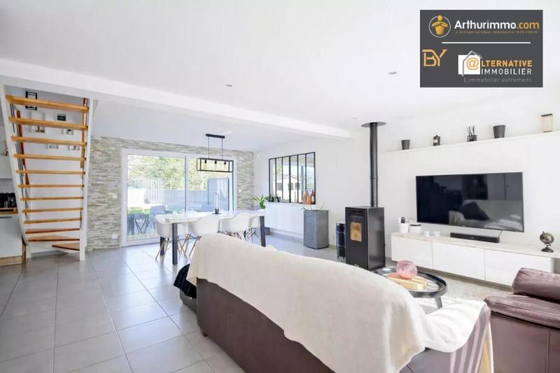 Maison - 121 m² - 6 pièces