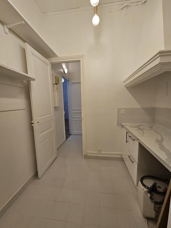 Bureau - 95 m² - 5 pièces