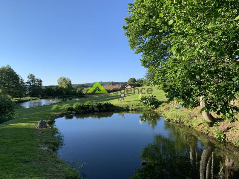 Propriété - 270 m² - 11 pièces