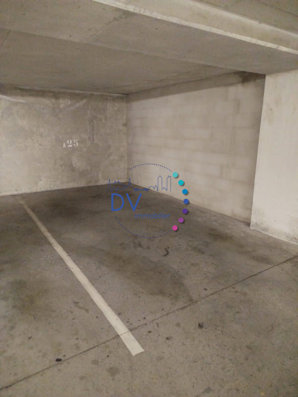 Parking / Garage - 12 m²