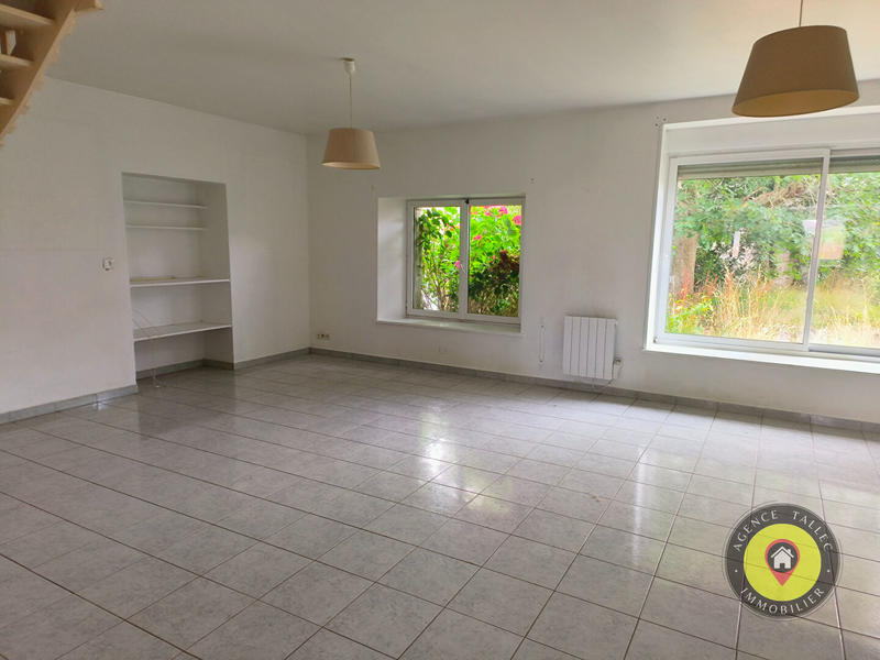 Maison - 750 m² - 13 pièces