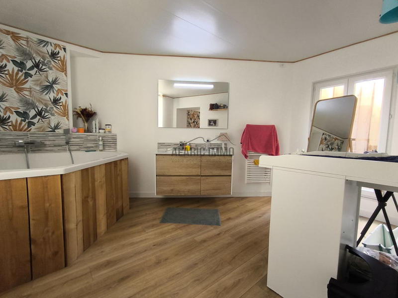 Maison - 175 m² - 7 pièces