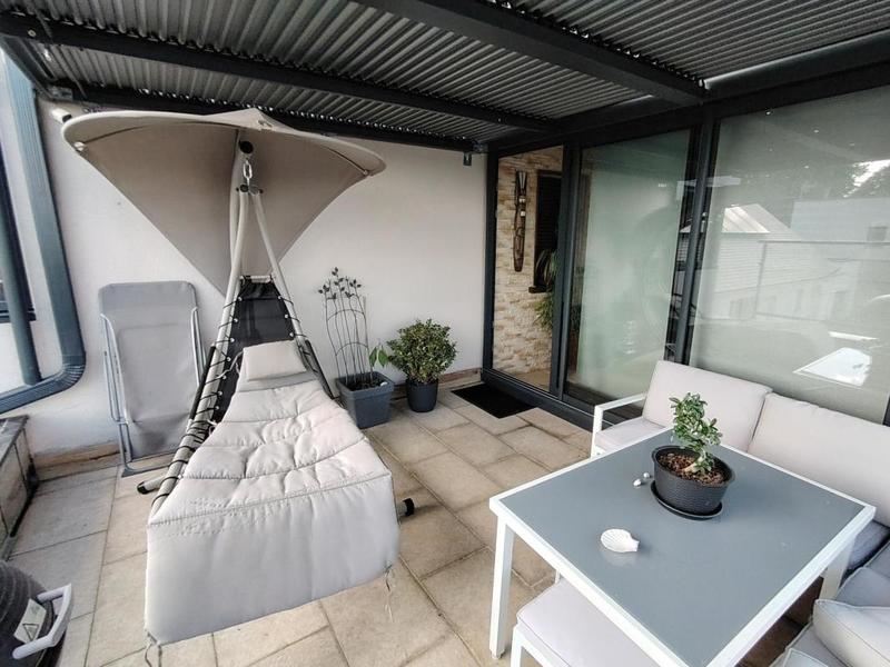 Maison - 205 m² - 10 pièces