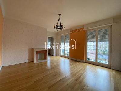 Appartement - 72 m² - 3 pièces