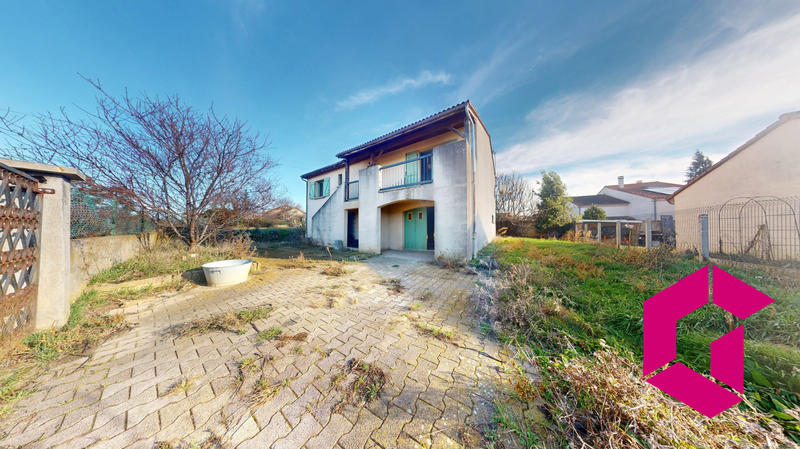 Maison - 90 m² - 4 pièces