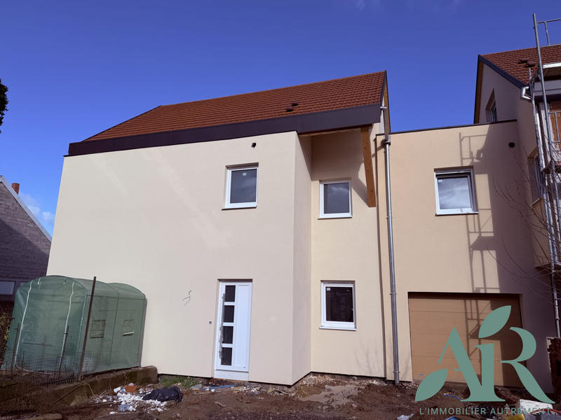 Maison - 142 m² - 5 pièces