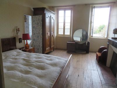 Maison - 210 m² - 7 pièces