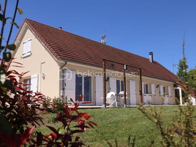 Maison - 163 m² - 5 pièces