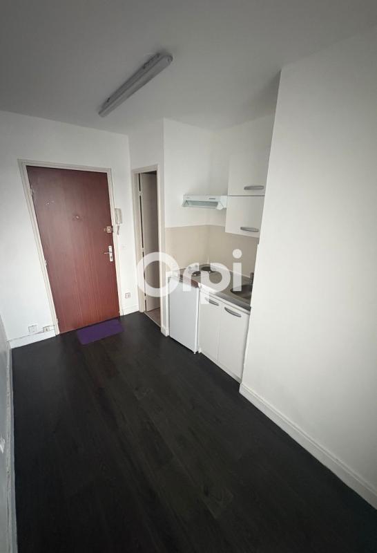 Studio - 30 m² - 1 pièce