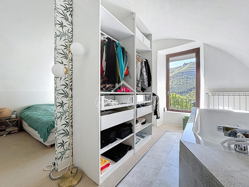 Maison - 145 m² - 5 pièces