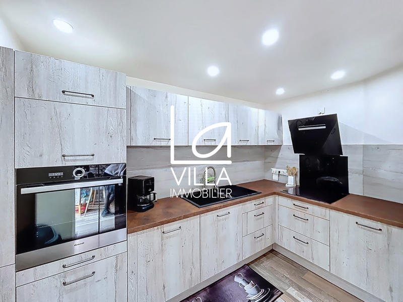 Maison - 127 m² - 6 pièces