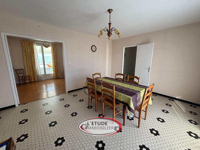 Maison - 83 m² - 5 pièces